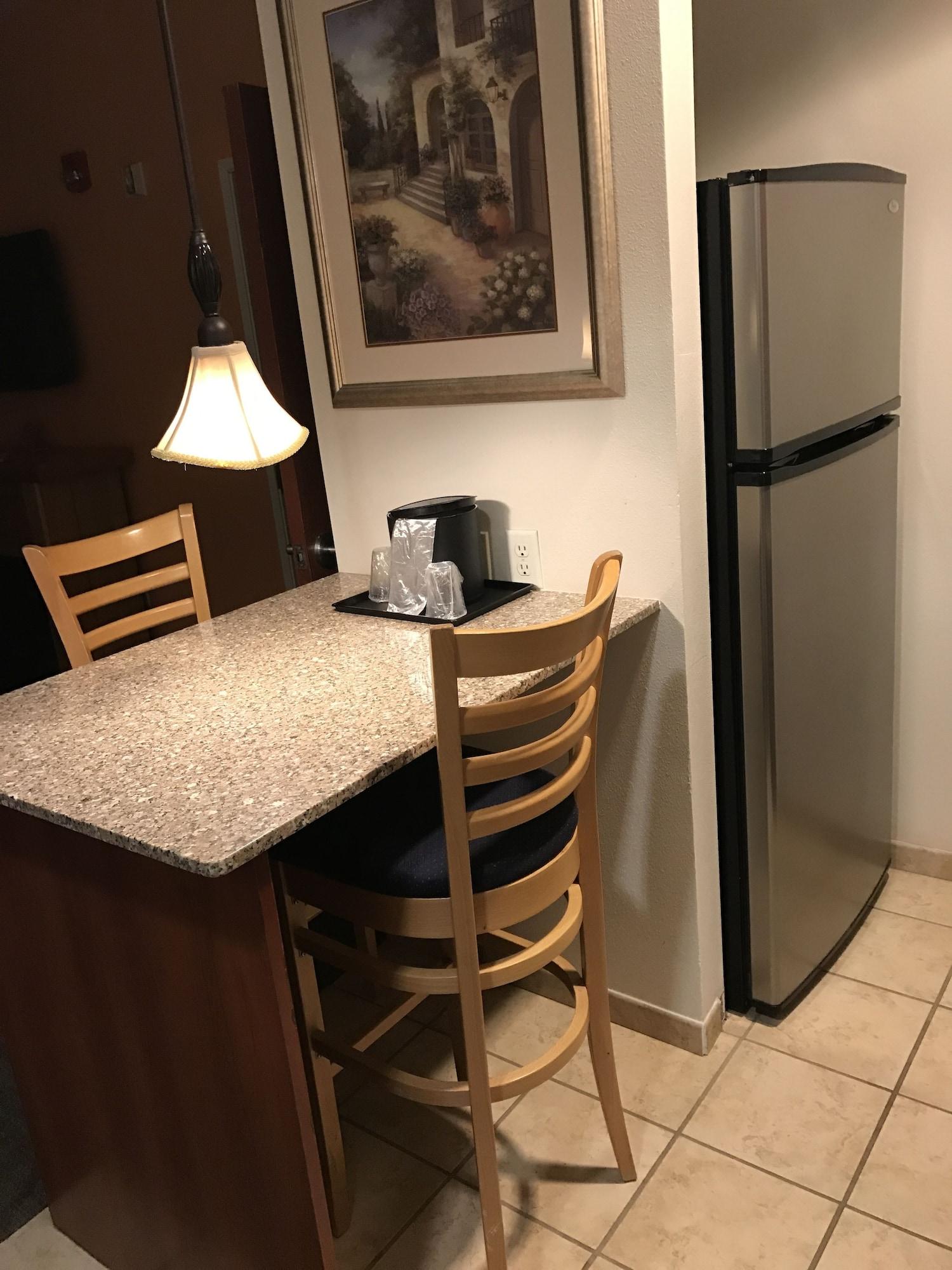 מלון Super 8 By Wyndham Lubbock West מראה חיצוני תמונה