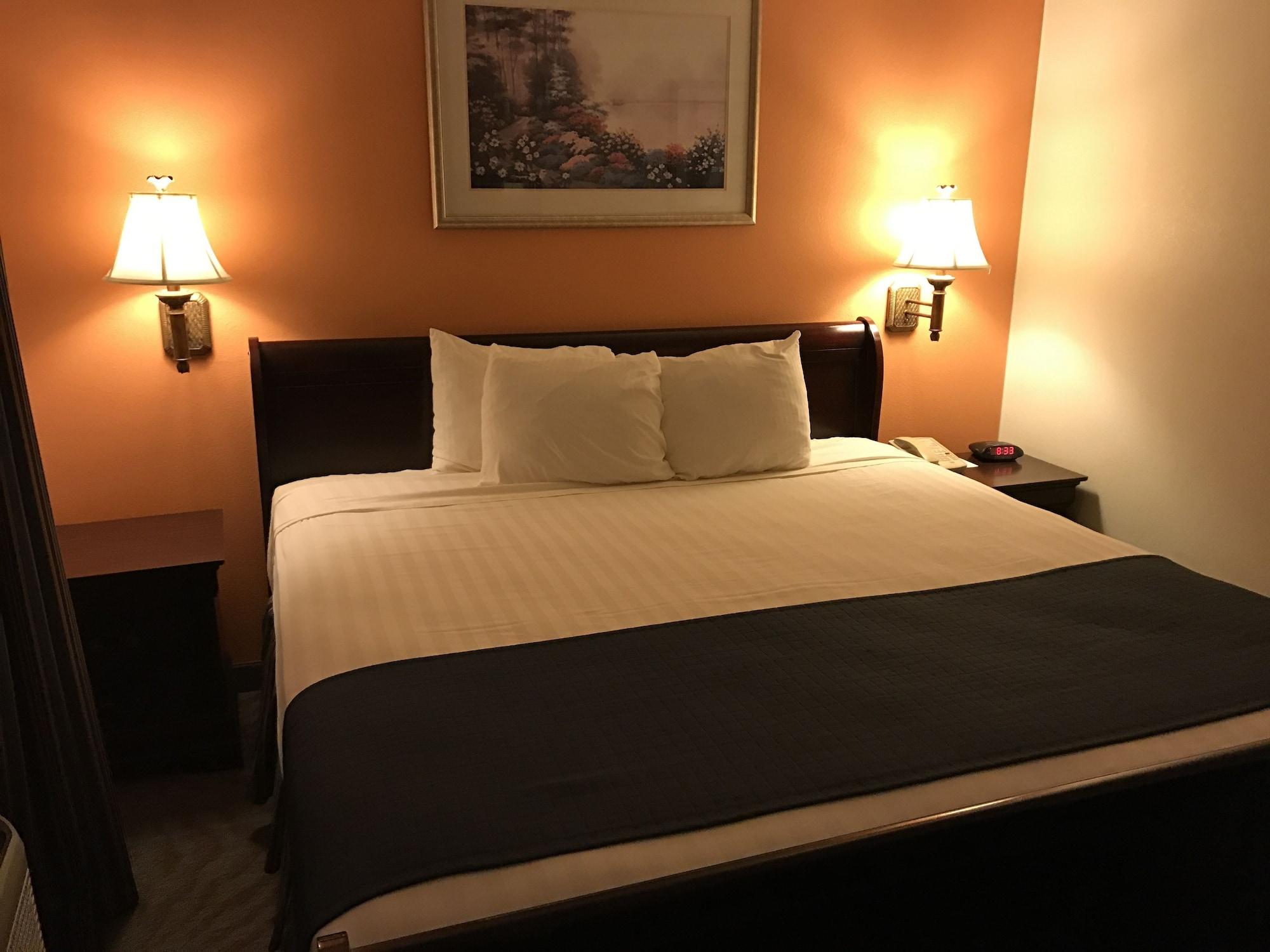 מלון Super 8 By Wyndham Lubbock West מראה חיצוני תמונה