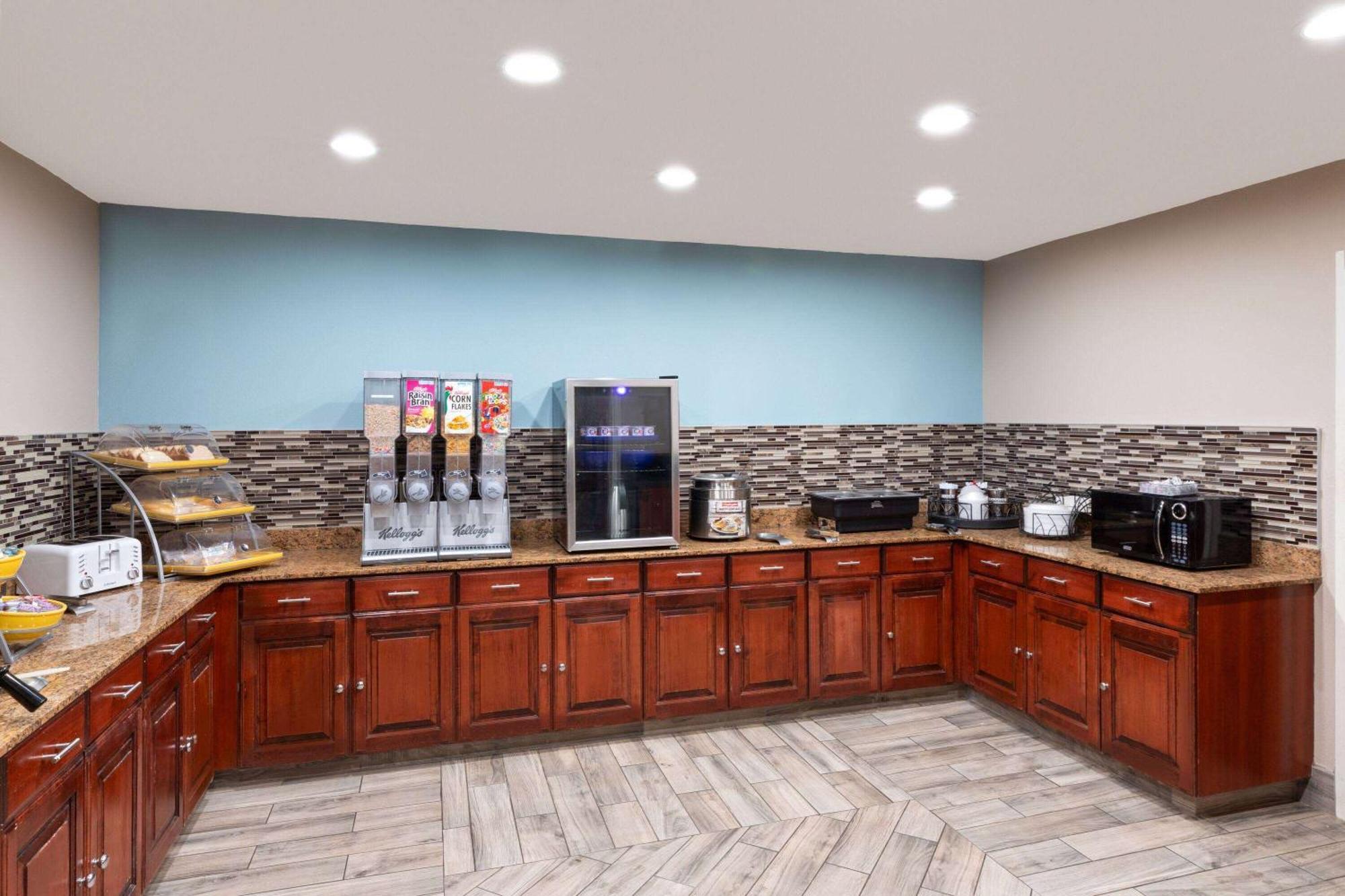 מלון Super 8 By Wyndham Lubbock West מראה חיצוני תמונה