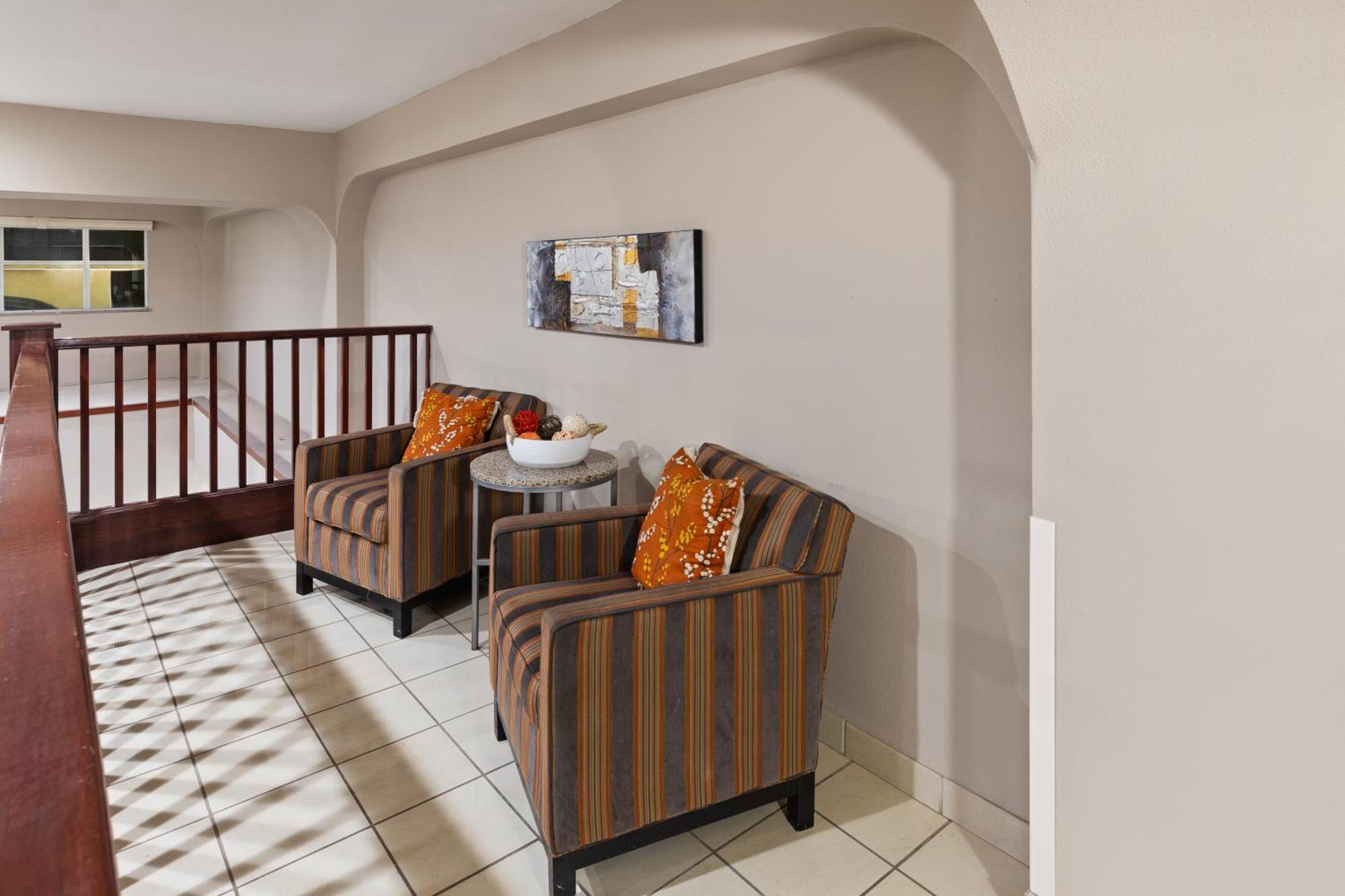 מלון Super 8 By Wyndham Lubbock West מראה חיצוני תמונה