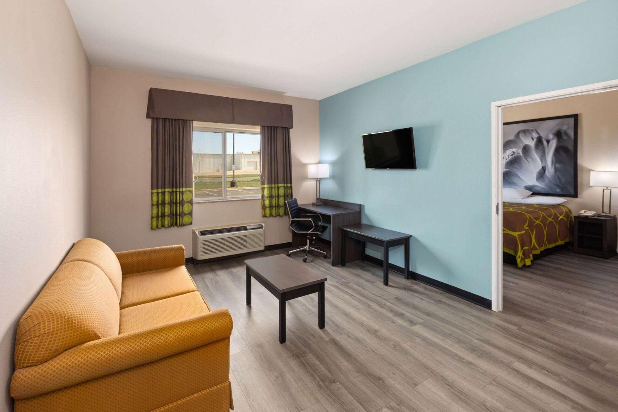 מלון Super 8 By Wyndham Lubbock West מראה חיצוני תמונה