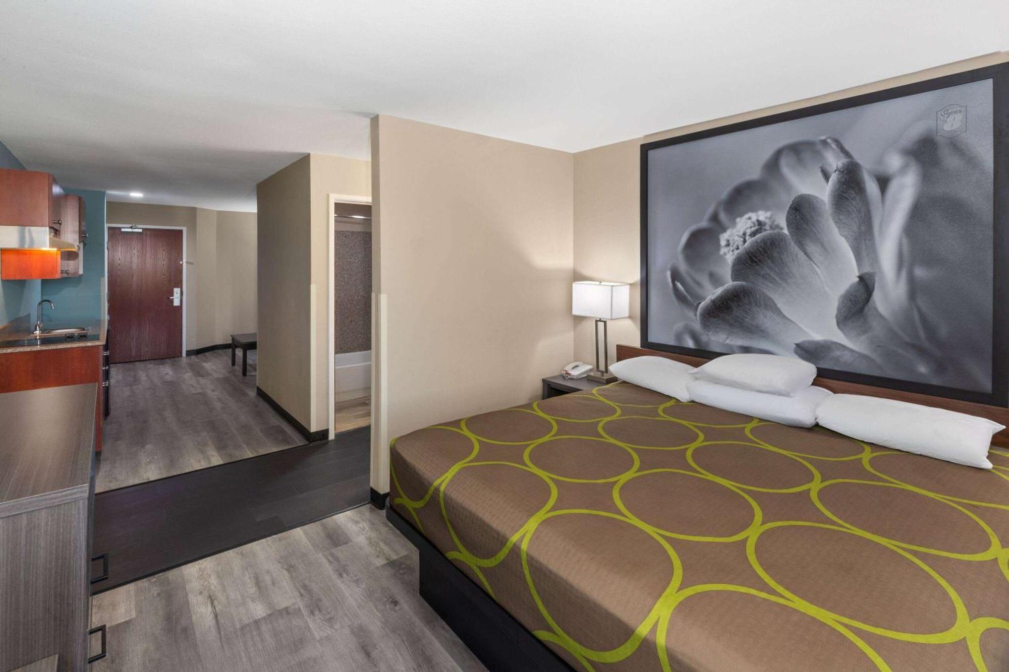 מלון Super 8 By Wyndham Lubbock West מראה חיצוני תמונה