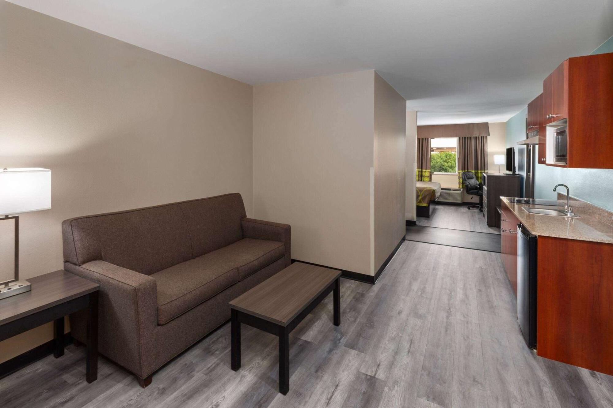 מלון Super 8 By Wyndham Lubbock West מראה חיצוני תמונה